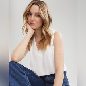 RW&CO Silky crepe wide strap front pleat blouse M nwot